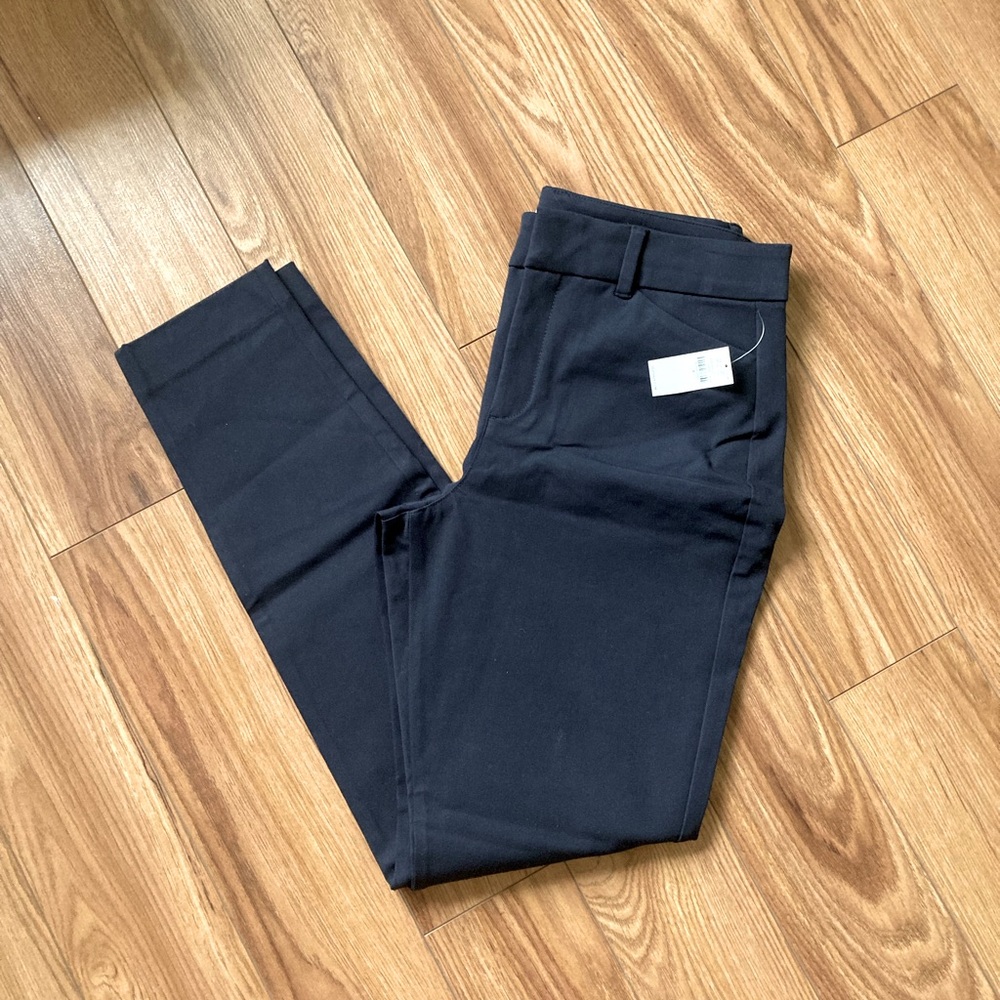 NEW Old Navy High-Rise Pixie Pants in Navy Size 8